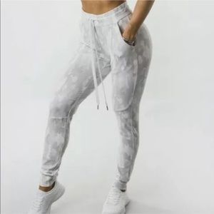 NEW Buff Bunny White Camo Joggers 🐰